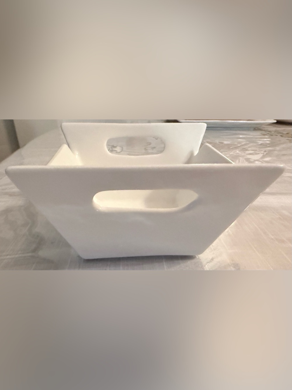 Storehouse White ceramic square basket good for serving berries small side dish - Picture 10 of 11